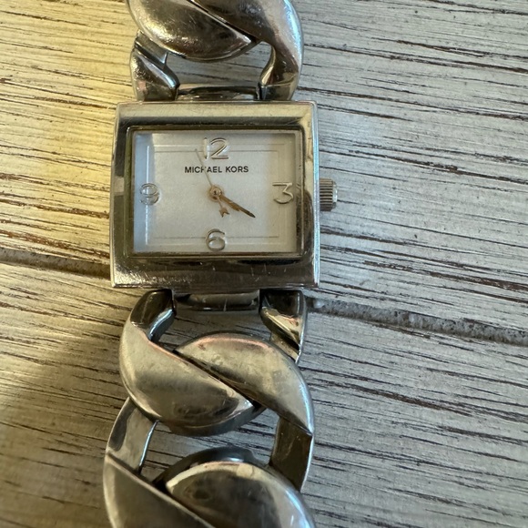 MK watch - Picture 2 of 6